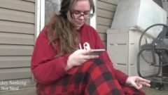BBW Has A Relaxing Smoke And Ignores You